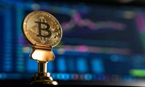   【OK钱包的风控机制与安全性解析：你需要知道的真相】 / 

 guanjianci  OK钱包, 风控, 安全性, 数字货币  /guanjianci 

一、什么是OK钱包？
OK钱包是由OKEx推出的一款数字货币钱包，旨在为用户提供一个安全、便捷的存储和管理数字资产的工具。随着加密货币的流行，越来越多的人开始接触数字货币，而钱包的选择也成为了一个重要的课题。OK钱包借助区块链技术，力求在保护用户资产的同时，提供良好的用户体验。

二、OK钱包的安全性分析
安全性是用户在选择数字货币钱包时最关心的问题之一。OK钱包采用多层安全防护措施来保护用户的数字资产，包括但不限于：加密技术、冷钱包存储、双因素身份验证等。这些措施共同构筑了一道安全屏障，旨在防止黑客攻击和资产盗窃。

三、OK钱包的风控机制
风控，即风险控制，在金融领域尤为重要。OK钱包同样设置了风控机制，以监控交易行为，识别和防范潜在的风险。当用户的交易行为异常时，系统会自动触发预警，采取措施保护用户的资产安全。这种风险监控不仅保护了用户，也有助于维护整个数字货币生态的健康发展。

四、OK钱包的用户体验
除了安全性和风控机制，OK钱包在用户体验方面也做了不少努力。界面设计，方便用户快速上手。同时，钱包还支持多种币种的管理，使得不同需求的用户都能找到适合自己的使用方式。

五、真实用户的使用场景
想象一下，一个年轻的投资者在家中阳光洒满窗台的老旧书桌上，翻开他的笔记本，开始查阅关于数字货币的最新消息。他的手机上安装了OK钱包，随时查看他的投资组合。由于钱包的高安全性，他心中无比安定。在查看到某种新兴币种的价格大幅波动时，他不像以前那样惶恐，因为他知道，有了OK钱包的风控机制，他的资金安全是有保障的。

六、总结：OK钱包的选择与推荐
综合来看，OK钱包在安全性、风控机制和用户体验方面都表现出色，是数字货币爱好者值得考虑的选择。在选择数字钱包时，用户除了要关注安全性外，还需考虑自身的使用需求和习惯，以找到最合适的工具。通过了解更多关于OK钱包的信息，用户能够做出更明智的选择。

要记住，虽然OK钱包已采取多种措施保障用户安全，但投资数字货币本身具有风险，用户在进行资产管理时，仍需保持理智，并做好相应的风险控制。 

### 内容大纲：

1. **什么是OK钱包？**
   - 定义及功能介绍
   - 发展历程
   - Currently the popular state of digital wallets

2. **OK钱包的安全性分析**
   - 加密技术与冷钱包存储
   - 双因素身份验证的意义
   - 实际案例分析：安全事件的处理

3. **OK钱包的风控机制**
   - 风控的定义与重要性
   - 监控机制如何运作
   - 用户注意事项：如何提高自身安全意识

4. **OK钱包的用户体验**
   - 界面设计的便捷性
   - 多币种支持的优势
   - 用户反馈与改进之路

5. **真实用户的使用场景**
   - 生活中的应用示例
   - 场景描述：阳光与投资的结合
   - 用户故事：投资者的心路历程

6. **总结：OK钱包的选择与推荐**
   - 安全与便利的平衡
   - 建议与注意事项
   - 面向未来的数字钱包趋势

这样的大纲可以确保内容条理清晰，丰富多样，能够吸引用户的兴趣，同时结合感官细节和实际案例，使得文章更加生动真实。 